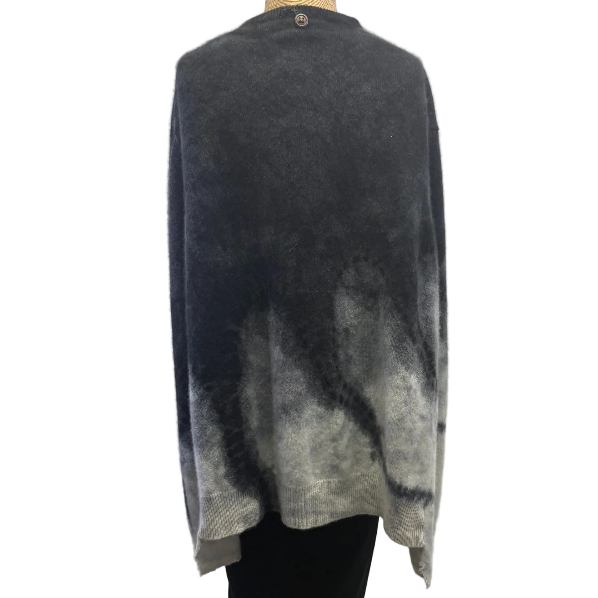 Galadriel Mattei Poncho, V-Neck, Black/White, Fits M-XL