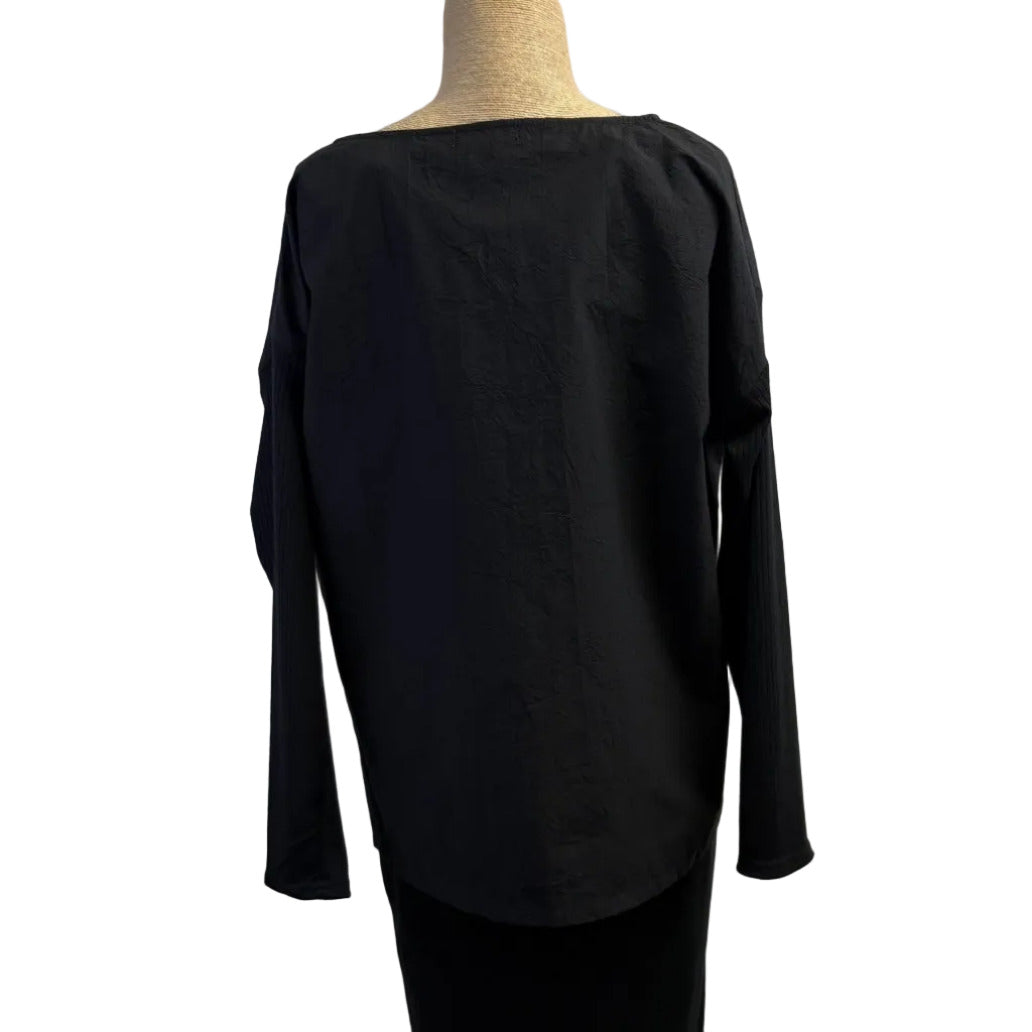 Andrea Geer Top, Crinkle, Black with Colorful Abstract Designs XS/S