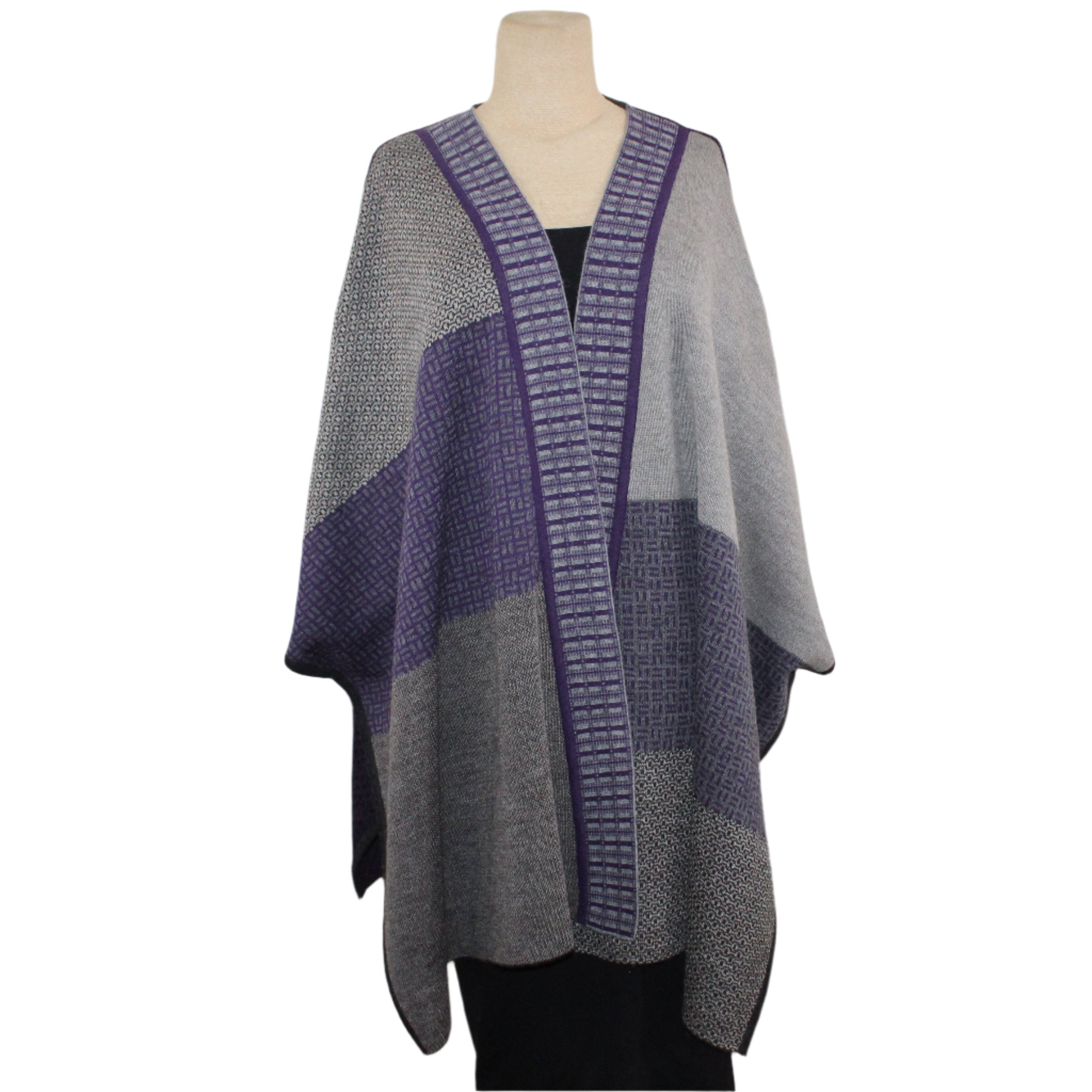 Beyond Threads Cape, Pique Patch, Amethyst/Natural, Fits M-XL