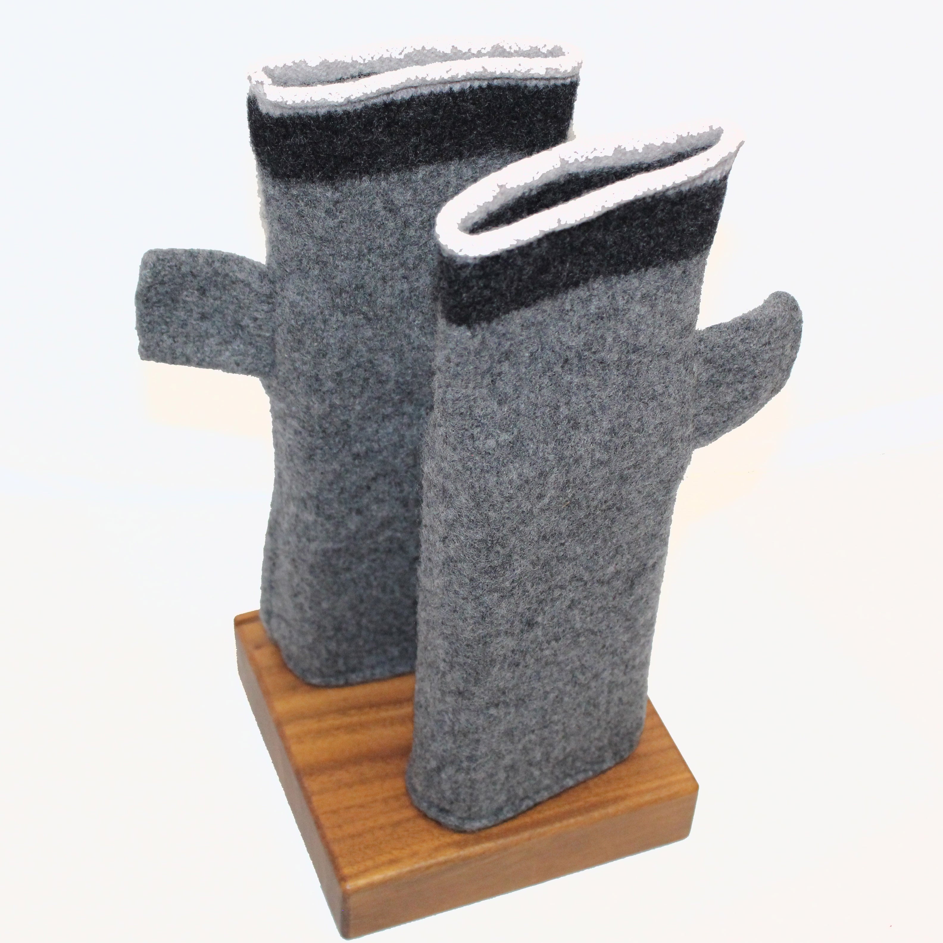 Katie Mawson Gloves, Byron, Grey