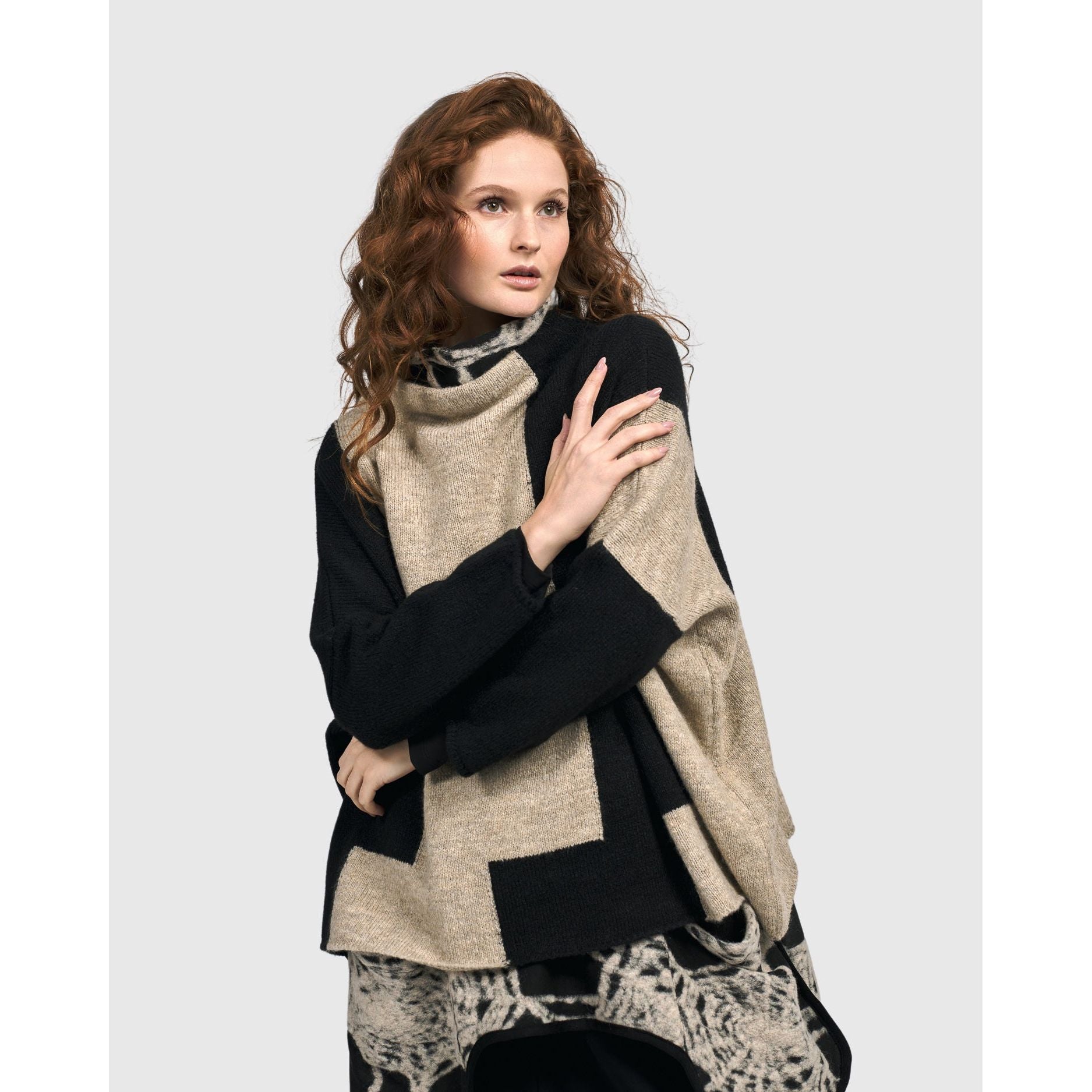 Alembika Sweater, Urban Frontier, Bars. Tan/Black L/XL