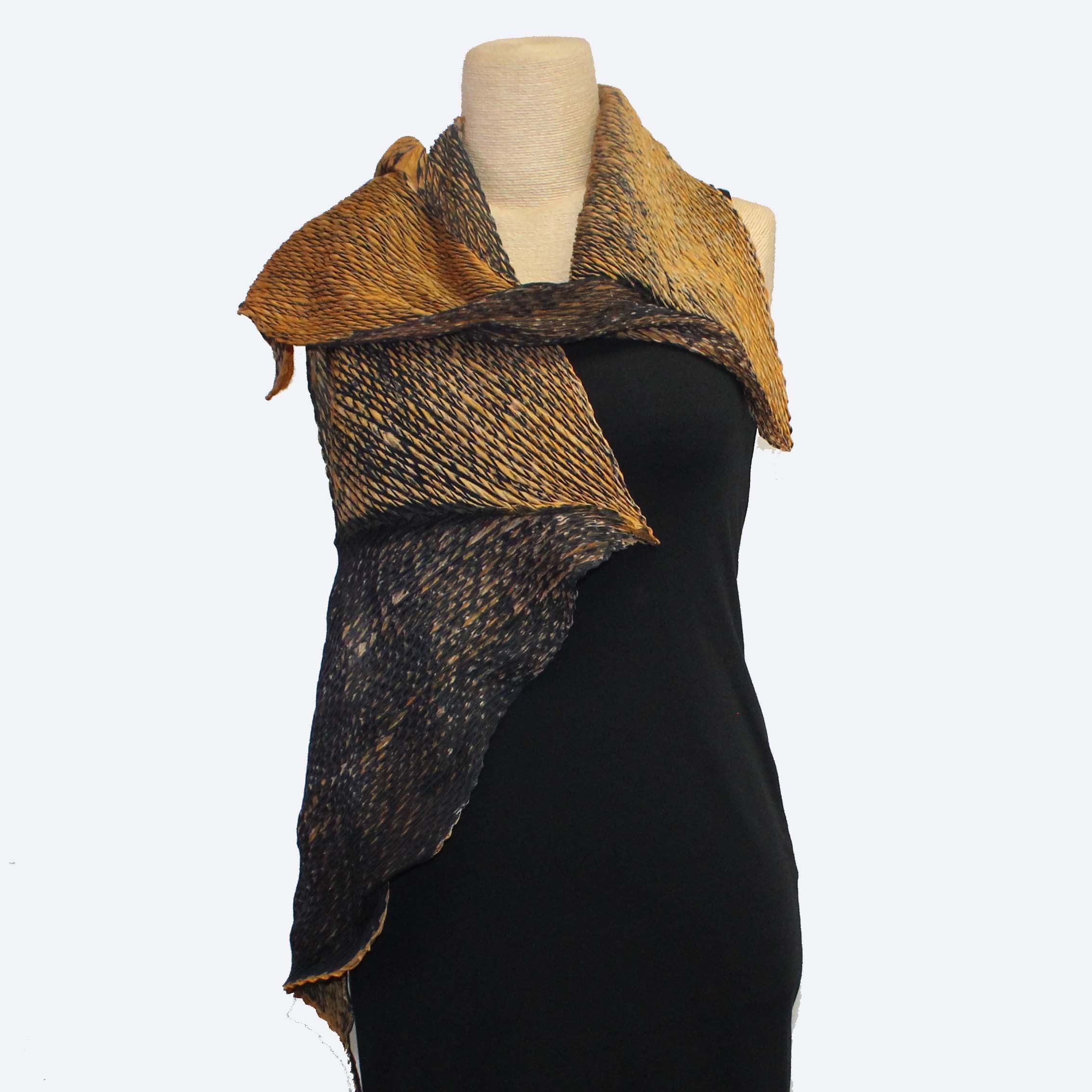 Cathayana Scarf, Zigzag, Black/Gold
