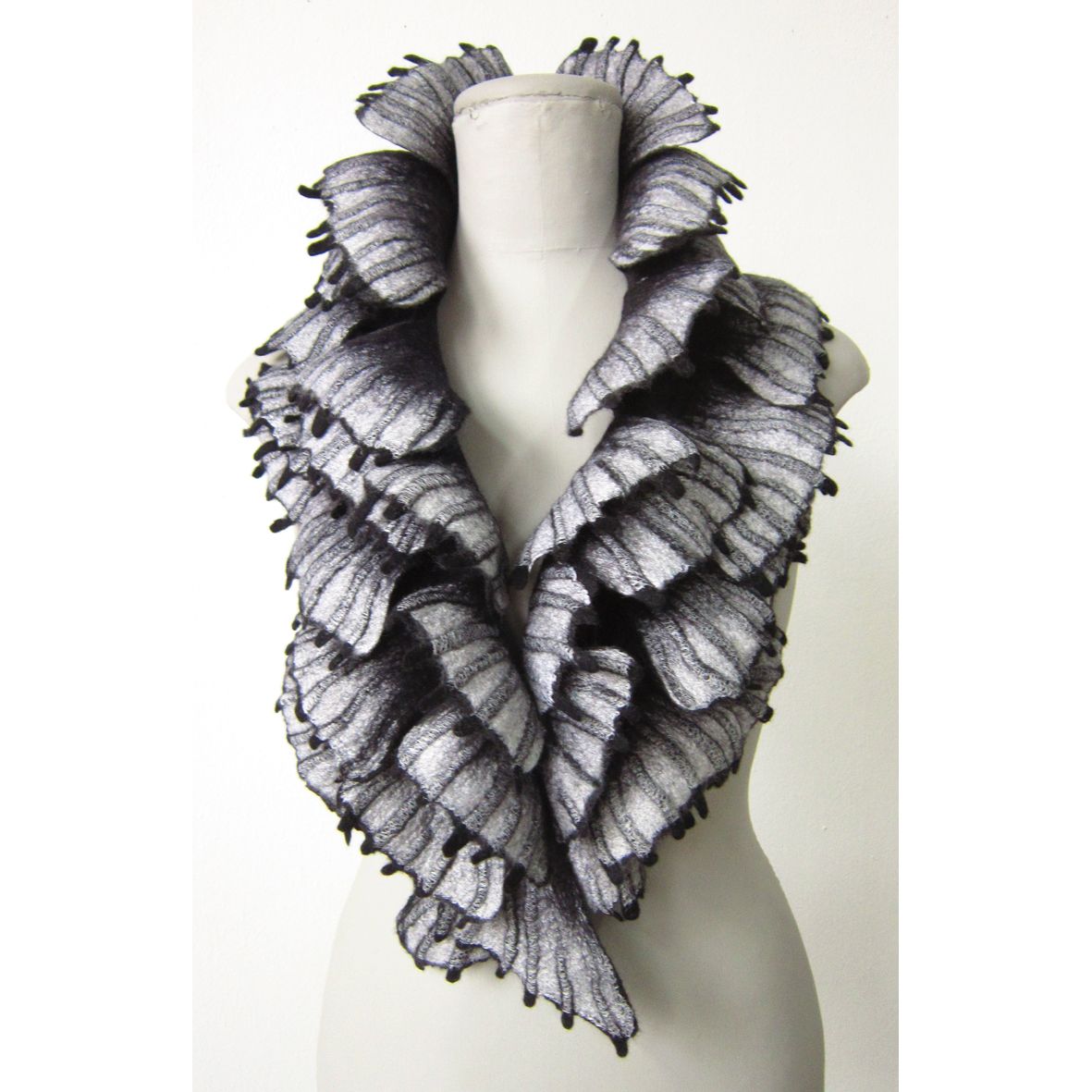 Dagmar Binder Collar, Layered Relief, Black/White/Grey