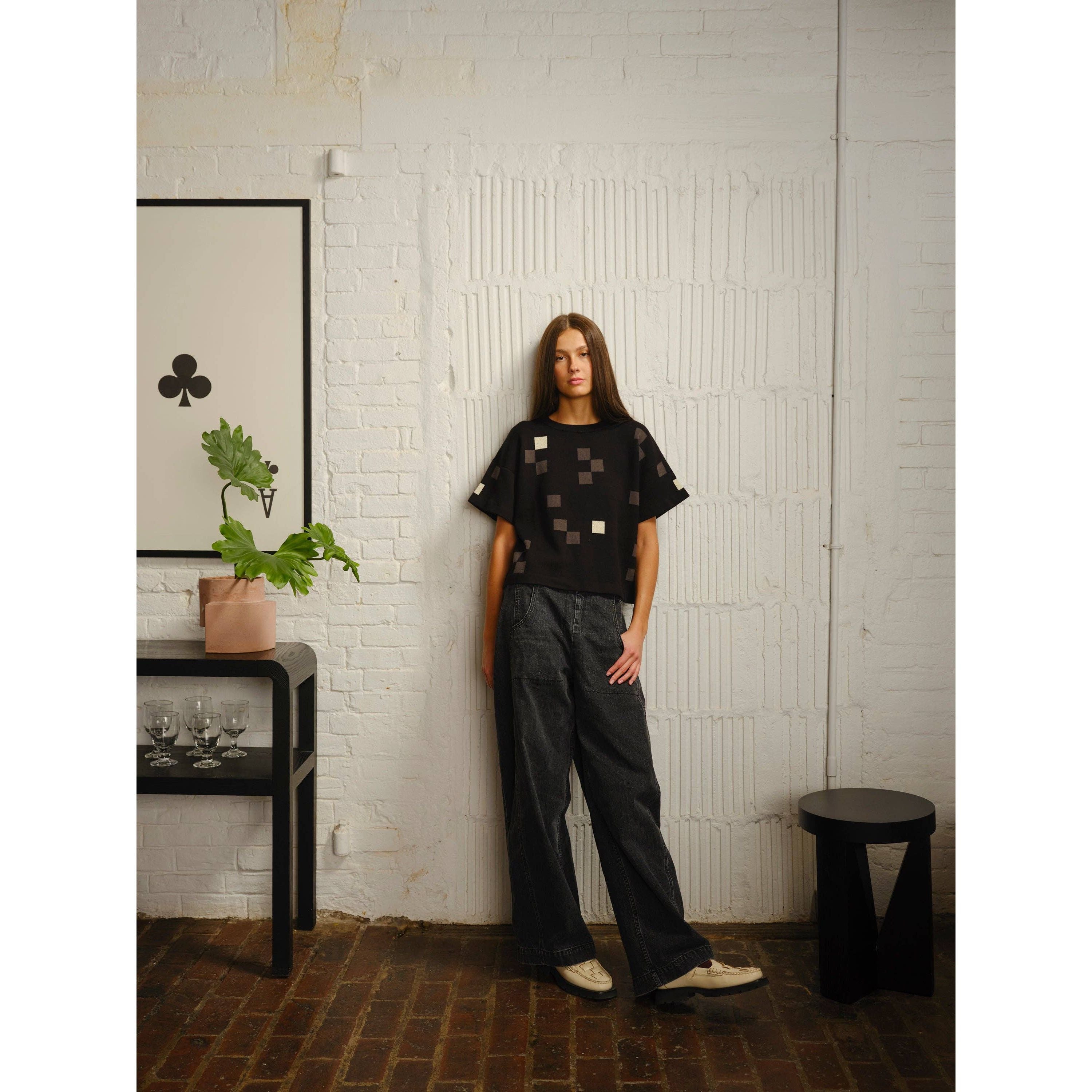 The Endery Tee, Albers, Obsidian, Charcoal/White/Pale Brown