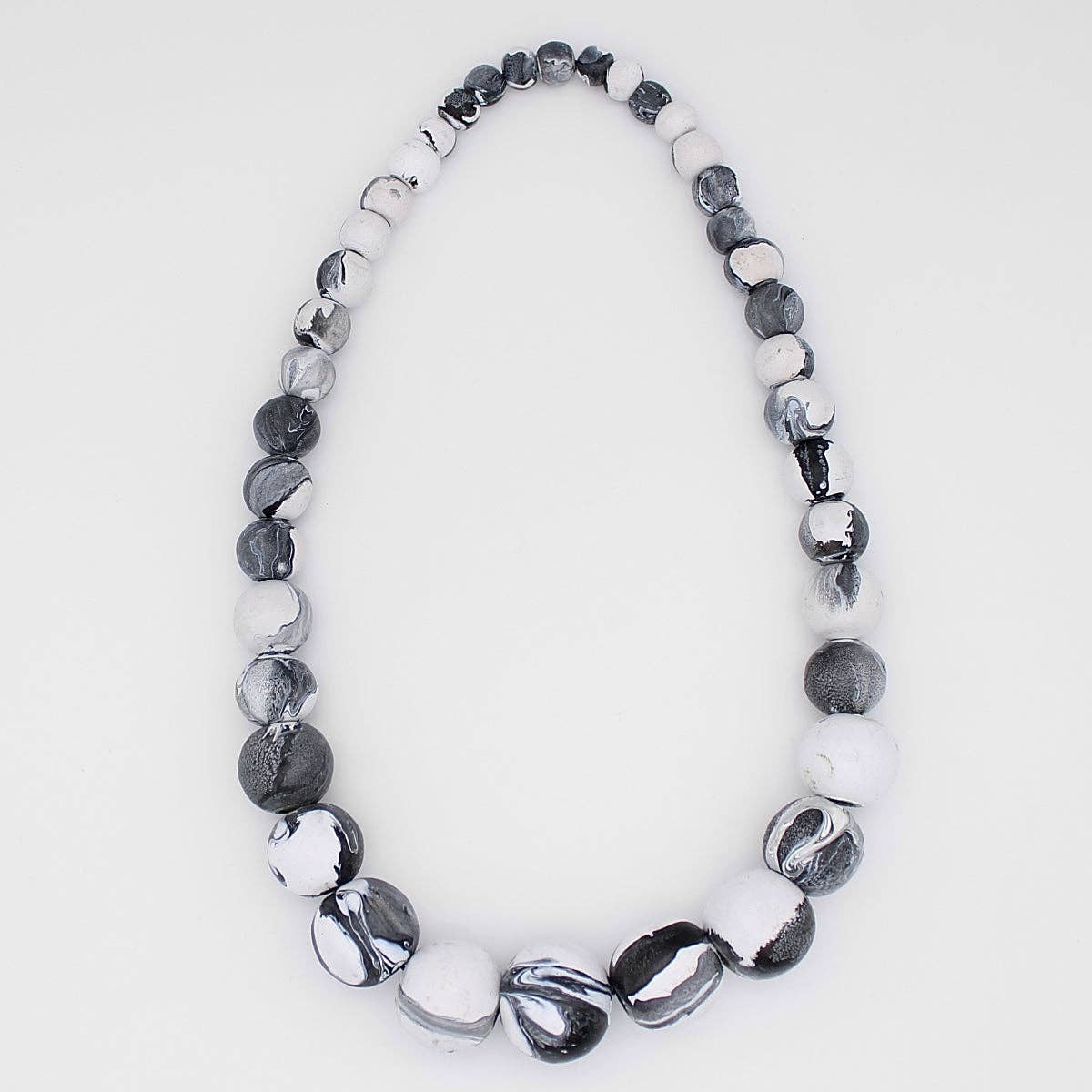 Sylca Designs Necklace, Kori, Beaded, White/Grey