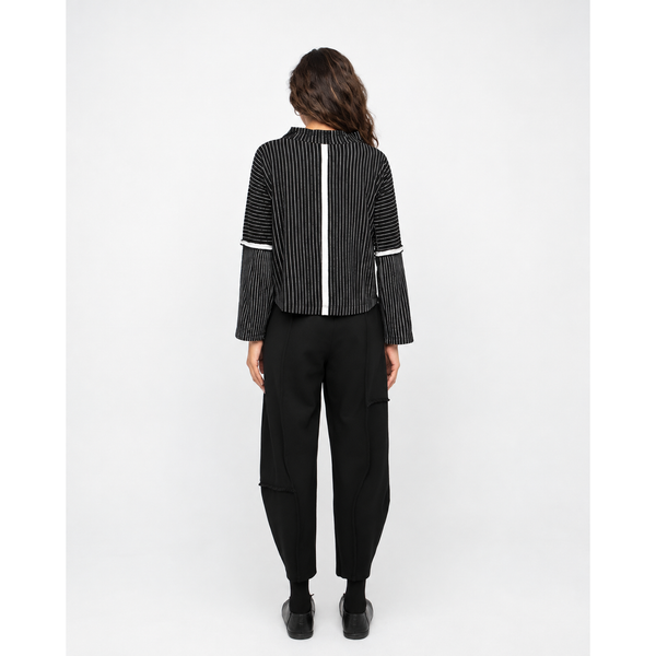 Ozai N Ku Pullover, Black/White S, M & L