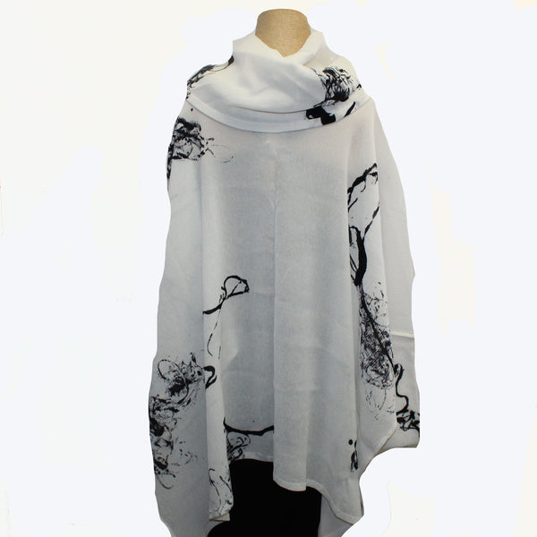 Kiss of the Wolf Poncho, Black & White String Theory, OS