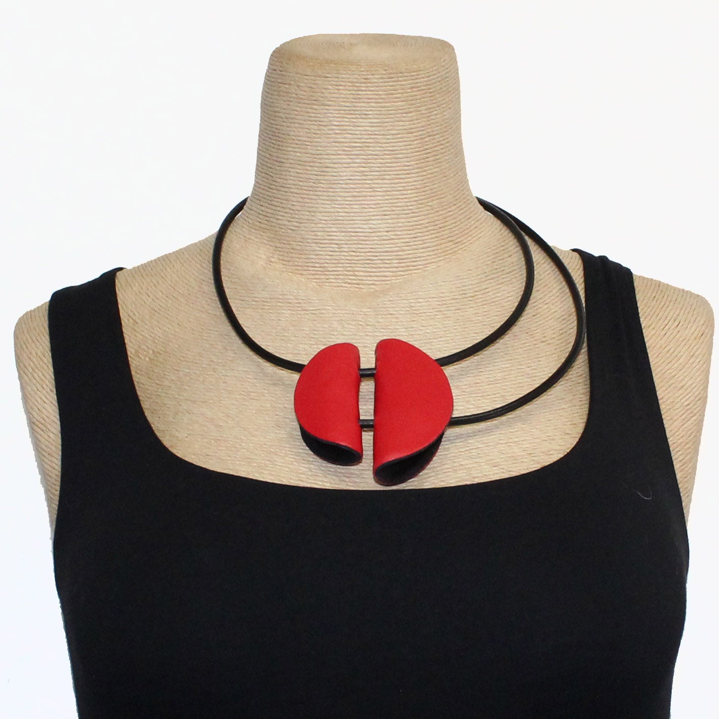 7PM Leather Jewels Necklace, Folded Circles, Red