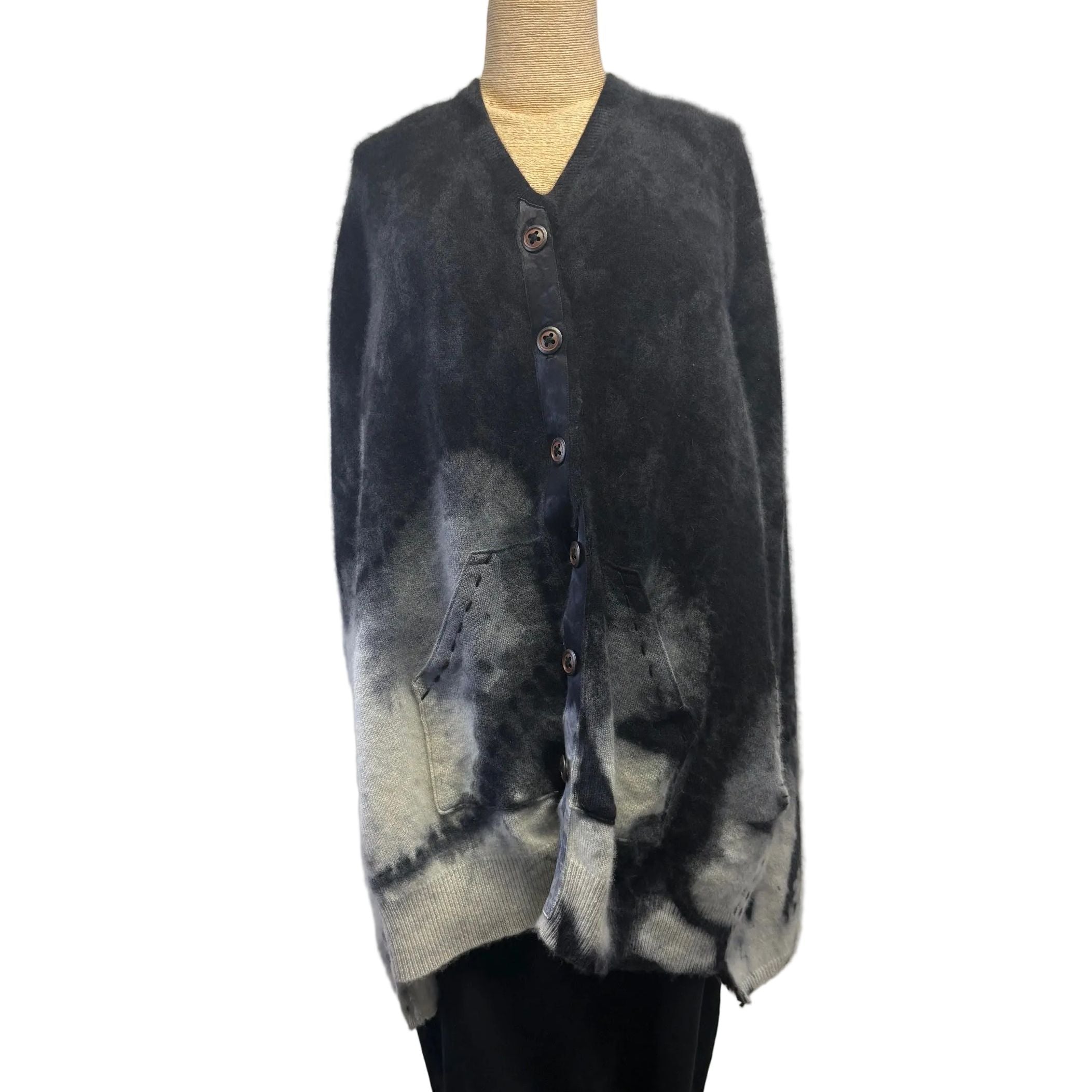 Galadriel Mattei Poncho, V-Neck, Black/White, Fits M-XL